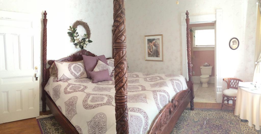 Grand Avenue Bed And Breakfast Carthage Ruang foto