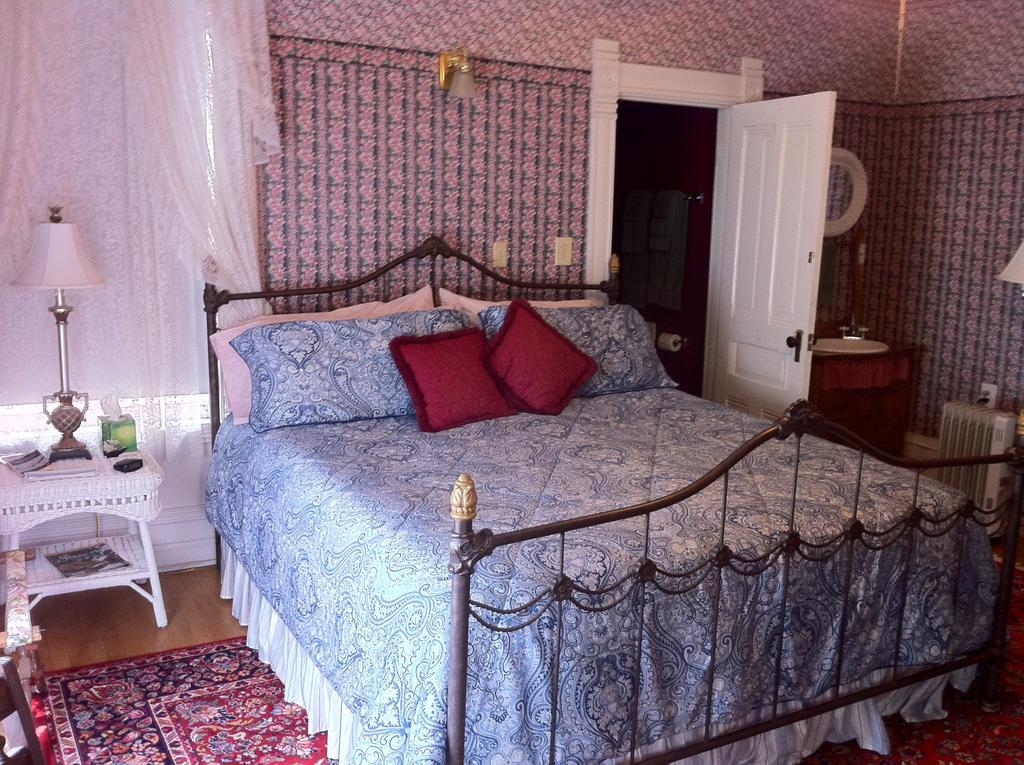 Grand Avenue Bed And Breakfast Carthage Ruang foto