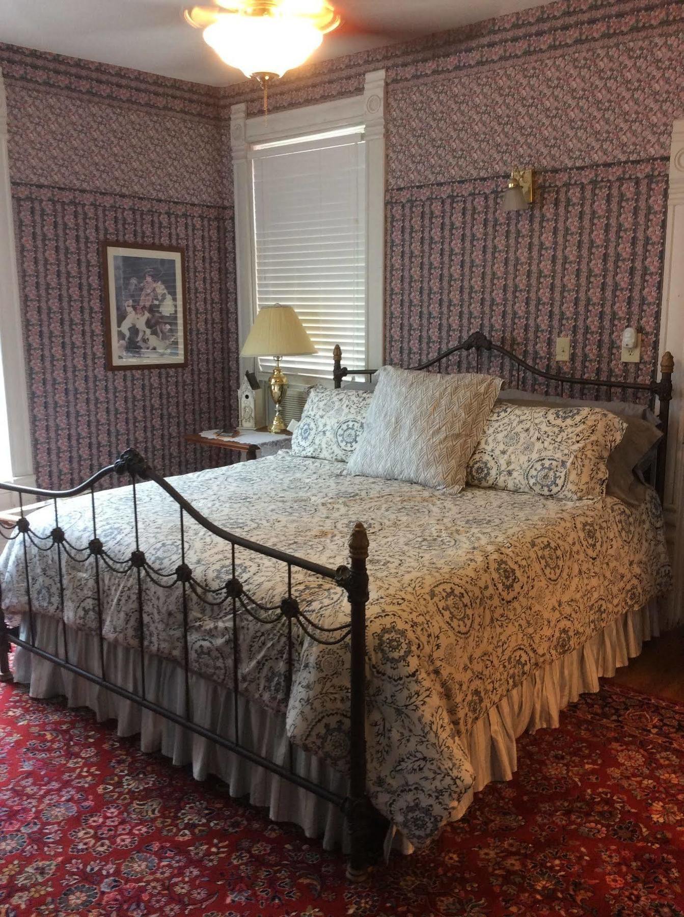 Grand Avenue Bed And Breakfast Carthage Bagian luar foto